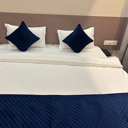 Hotel Sisodiya Palace Khatu Bagian luar foto