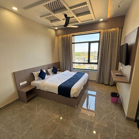 Hotel Sisodiya Palace Khatu Bagian luar foto