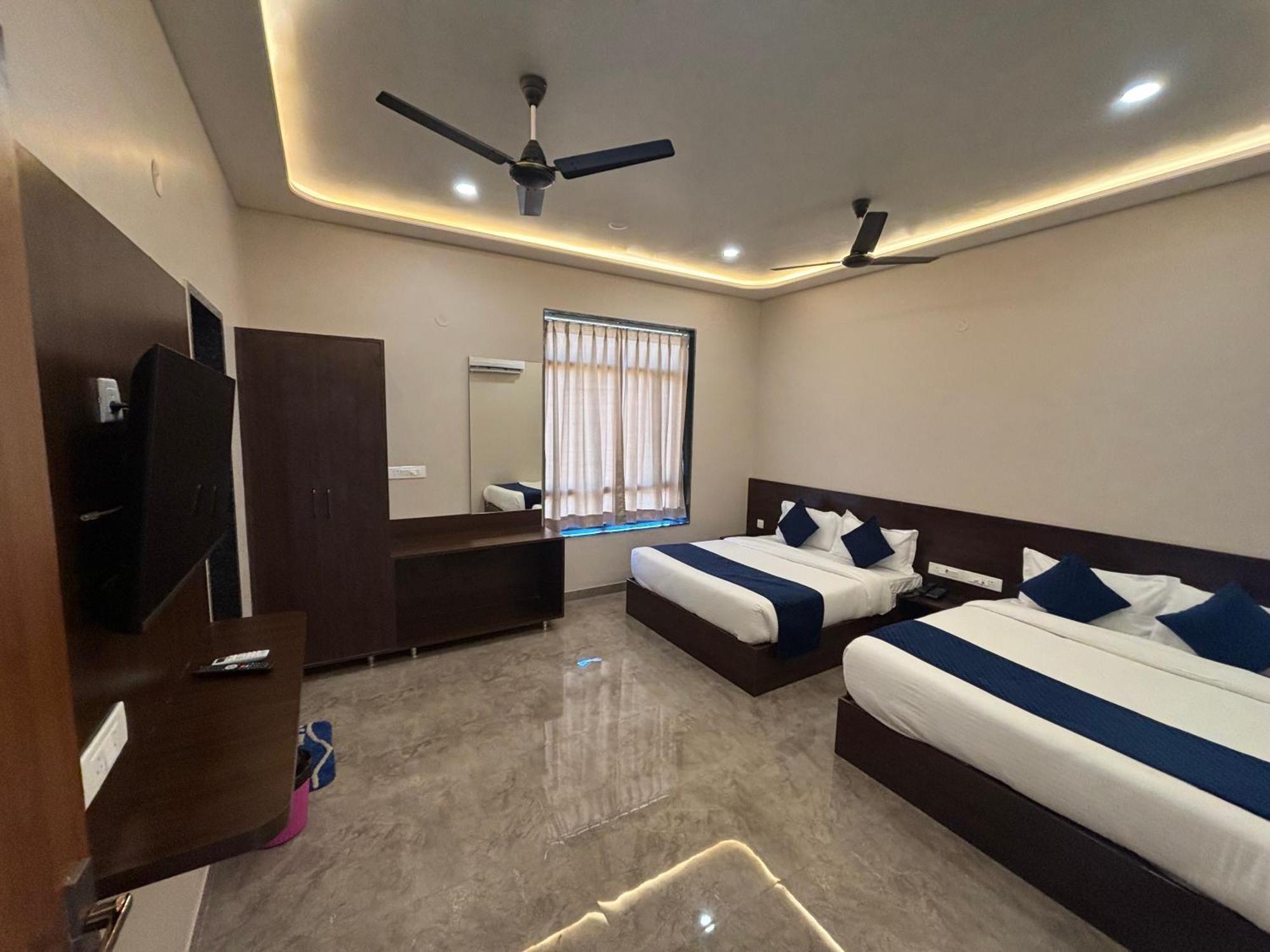 Hotel Sisodiya Palace Khatu Bagian luar foto