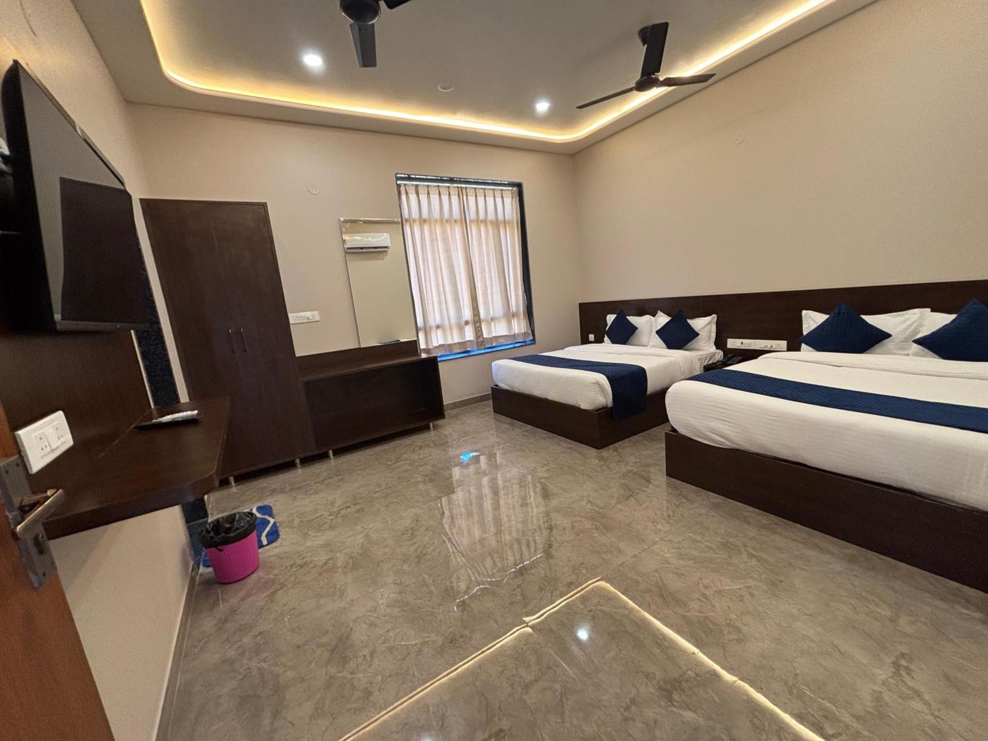 Hotel Sisodiya Palace Khatu Bagian luar foto